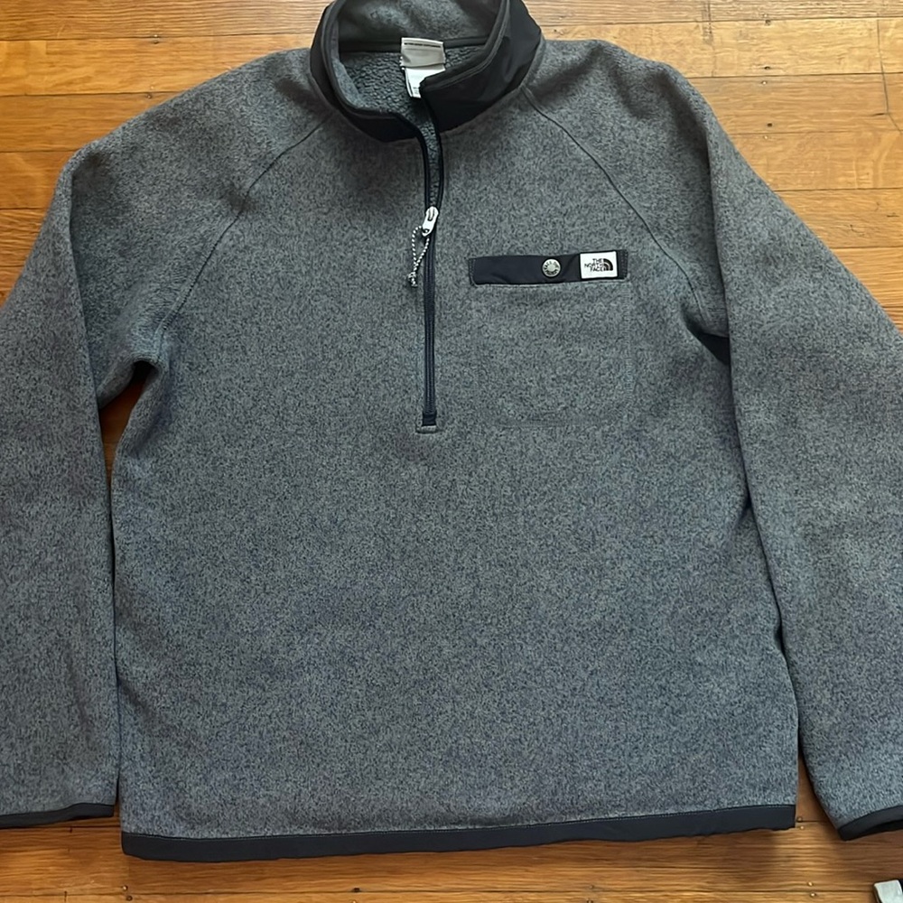 Men’s North Face Quarter Zip
